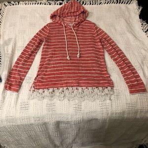 Light weight sweat shirt.